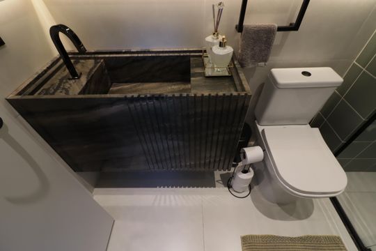 Banheiro da Suíte 2 de apartamento à venda com 2 quartos, 83m² em Centro, Osasco