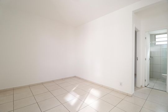 Sala de apartamento para alugar com 2 quartos, 50m² em Gávea, Uberlândia