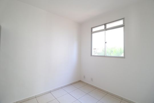 Quarto 1 de apartamento para alugar com 2 quartos, 50m² em Gávea, Uberlândia