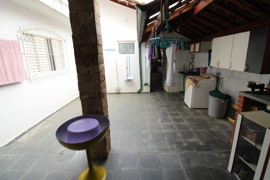 Área de Serviço de casa para alugar com 3 quartos, 500m² em Jardim Altos de Santana, São José dos Campos
