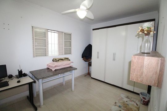 Quarto 2 de casa para alugar com 3 quartos, 500m² em Jardim Altos de Santana, São José dos Campos