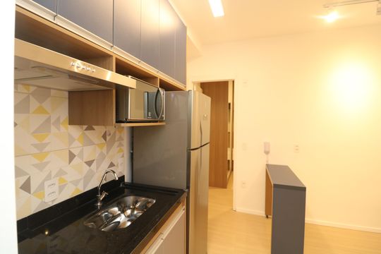 Cozinha de apartamento para alugar com 2 quartos, 25m² em Vila Ema, São Paulo