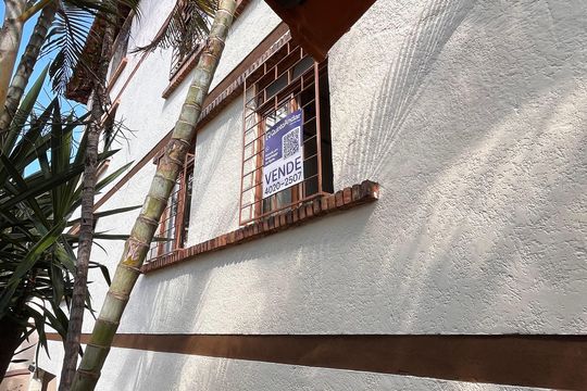 Placa de apartamento à venda com 3 quartos, 120m² em Nova Suíça, Belo Horizonte