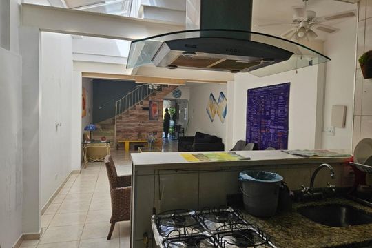 Casa à venda com 2 quartos, 150m² em Sumaré, São Paulo