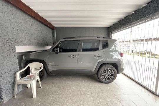 Garagem  de casa à venda com 3 quartos, 151m² em Rio Pequeno, São Paulo