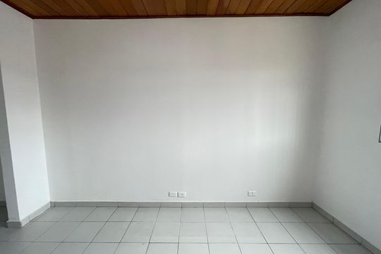 Casa à venda com 3 quartos, 151m² em Rio Pequeno, São Paulo