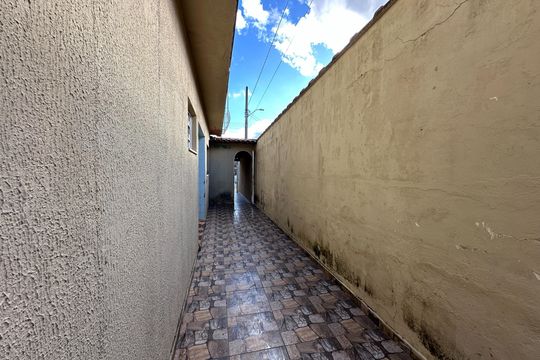 Área externa de casa para alugar com 5 quartos, 250m² em Jardim Primavera, Jacareí