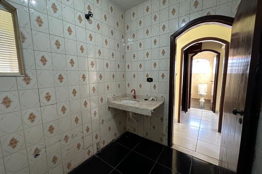 Banheiro Corredor de casa para alugar com 5 quartos, 250m² em Jardim Primavera, Jacareí