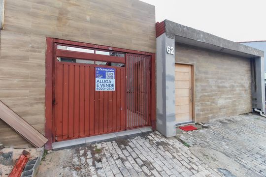 Fachada de casa para alugar com 3 quartos, 250m² em Colônia (zona Leste), São Paulo