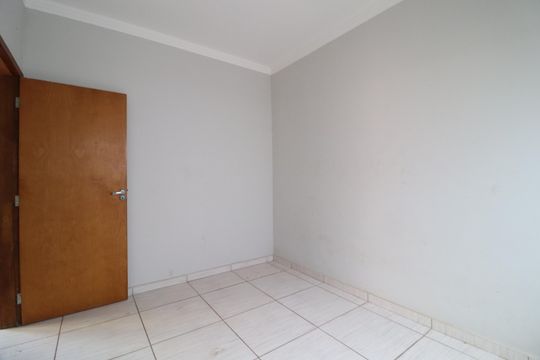 Quarto 1 de casa para alugar com 2 quartos, 90m² em Shopping Park, Uberlândia