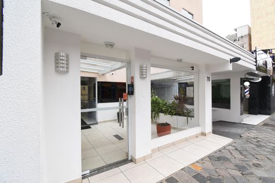 Fachada de apartamento à venda com 3 quartos, 94m² em Centro, Curitiba