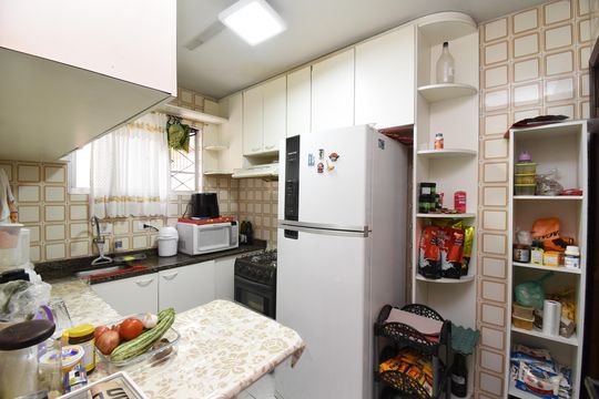 Cozinha de apartamento à venda com 3 quartos, 94m² em Centro, Curitiba