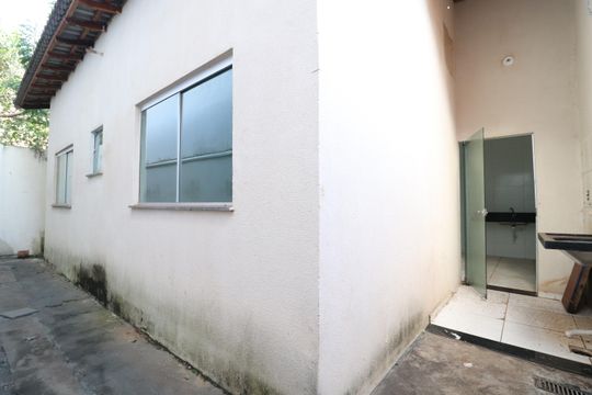 Área de Serviço de casa para alugar com 2 quartos, 90m² em Shopping Park, Uberlândia