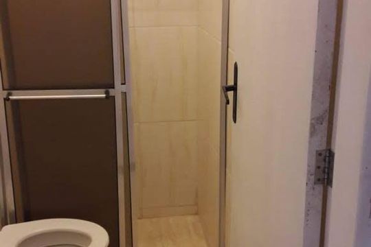 Banheiro de casa à venda com 7 quartos, 240m² em Cidade Satélite Íris, Campinas
