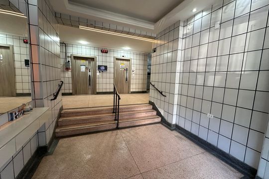 Hall de entrada de apartamento para alugar com 1 quarto, 15m² em Itararé, São Vicente