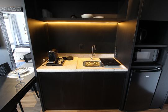 Cozinha de kitnet/studio à venda com 1 quarto, 31m² em Indianópolis, São Paulo