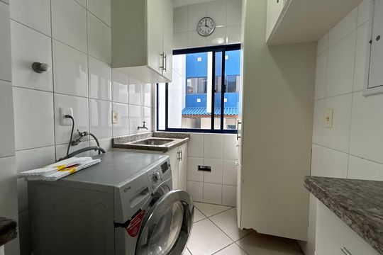 Área de Serviço de apartamento para alugar com 3 quartos, 100m² em Lagoa da Conceição, Florianópolis