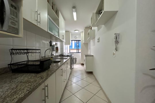 Cozinha  de apartamento para alugar com 3 quartos, 100m² em Lagoa da Conceição, Florianópolis