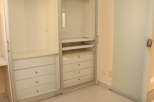 Apartamento à venda com 3 quartos, 90m² em Alto da Glória, Goiânia