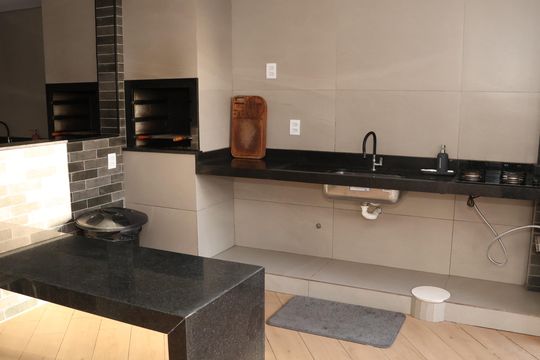 Apartamento à venda com 3 quartos, 90m² em Alto da Glória, Goiânia