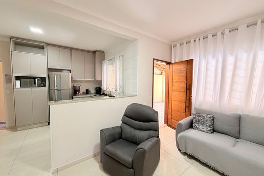 Casa à venda com 3 quartos, 99m² em Jardim Novo Mundo, Várzea Paulista