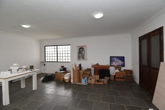 Sala de casa à venda com 4 quartos, 460m² em Boa Vista, Curitiba