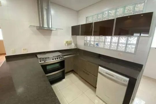 Cozinha de apartamento para alugar com 3 quartos, 190m² em Aparecida, Santos