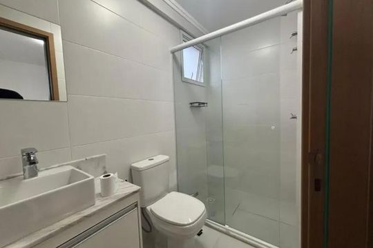 Banheiro da Suíte de apartamento para alugar com 2 quartos, 70m² em Boqueirão, Santos