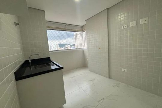 Cozinha de apartamento para alugar com 2 quartos, 70m² em Boqueirão, Santos
