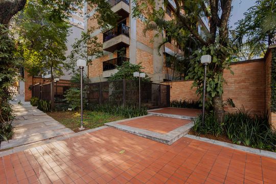Fachada de apartamento para alugar com 4 quartos, 155m² em Perdizes, São Paulo