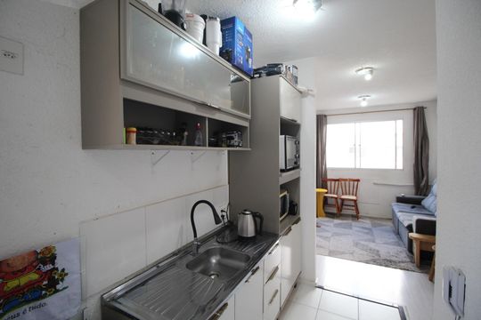 Cozinha de apartamento à venda com 2 quartos, 38m² em Sarandi, Porto Alegre