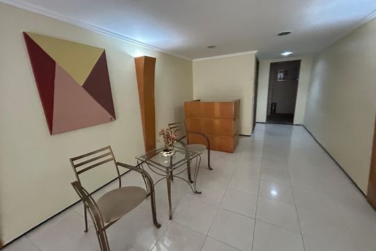 Hall de entrada de apartamento à venda com 2 quartos, 89m² em Vila Valqueire, Rio de Janeiro