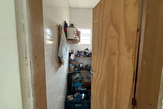 Despensa de casa para alugar com 2 quartos, 114m² em Jacareí, Jacareí
