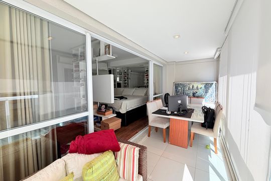 Varanda de apartamento à venda com 1 quarto, 50m² em Vila Gertrudes, São Paulo