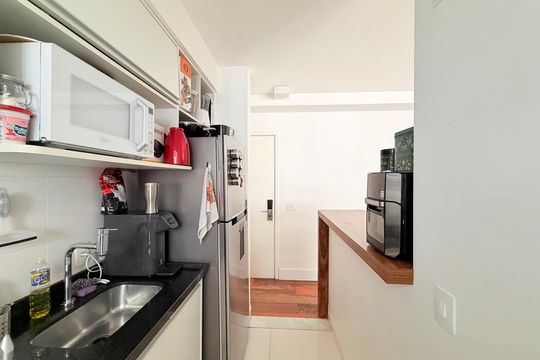 Cozinha de apartamento à venda com 1 quarto, 50m² em Vila Gertrudes, São Paulo