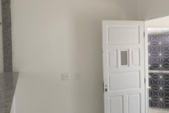 Sala de apartamento para alugar com 1 quarto, 60m² em Realengo, Rio de Janeiro