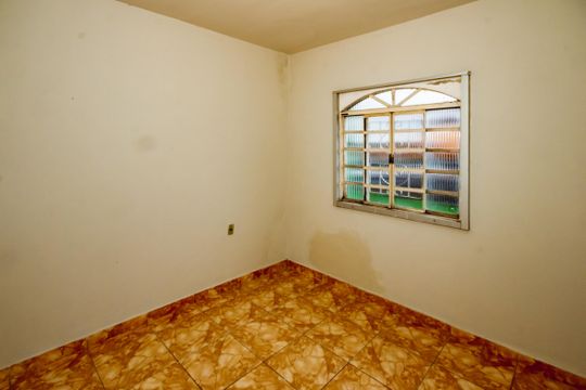 Quarto de casa à venda com 2 quartos, 350m² em Jardim Felicidade, Belo Horizonte