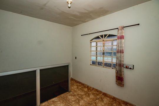 Sala de casa à venda com 2 quartos, 350m² em Jardim Felicidade, Belo Horizonte