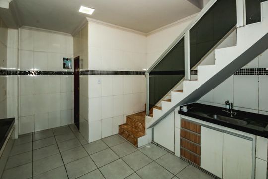 Cozinha de casa à venda com 2 quartos, 350m² em Jardim Felicidade, Belo Horizonte