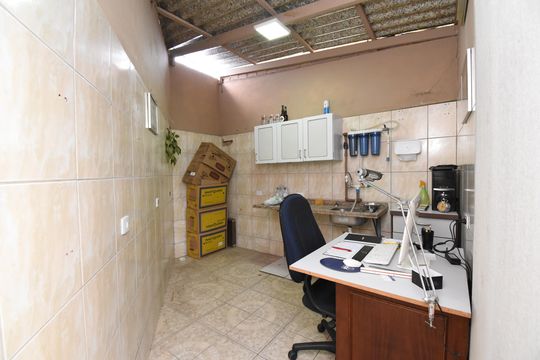 Área de Serviço de casa para alugar com 5 quartos, 443m² em Cristo Rei, Curitiba
