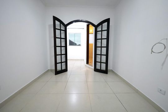 Quarto Suíte 2 de casa para alugar com 3 quartos, 150m² em Parque das Nações, Santo André