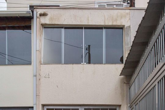 Fachada de casa à venda com 4 quartos, 100m² em Centro, Diadema