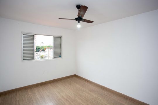 Quarto 2 de casa à venda com 4 quartos, 100m² em Centro, Diadema