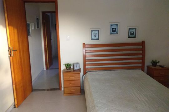 Quarto de casa de condomínio para alugar com 3 quartos, 105m² em Chácaras De Inoã, Maricá