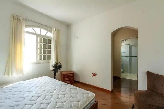 Casa à venda com 4 quartos, 280m² em Vila Caminho do Mar, São Bernardo do Campo