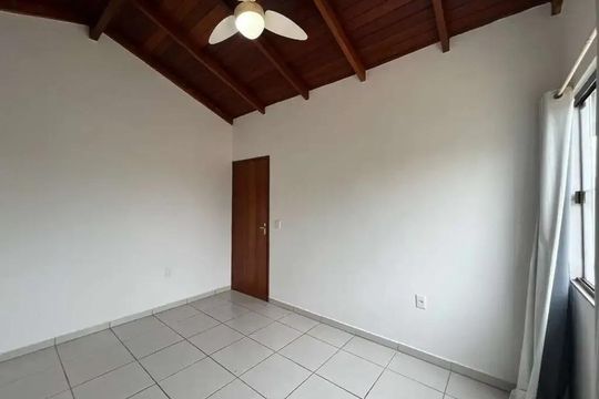 Quarto 2 de casa para alugar com 3 quartos, 211m² em Morro das Pedras, Florianópolis
