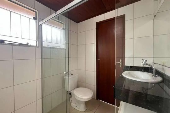Banheiro 1 de casa para alugar com 3 quartos, 211m² em Morro das Pedras, Florianópolis