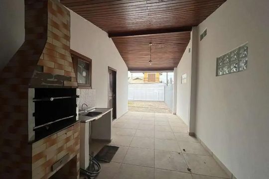 Casa para alugar com 3 quartos, 211m² em Morro das Pedras, Florianópolis