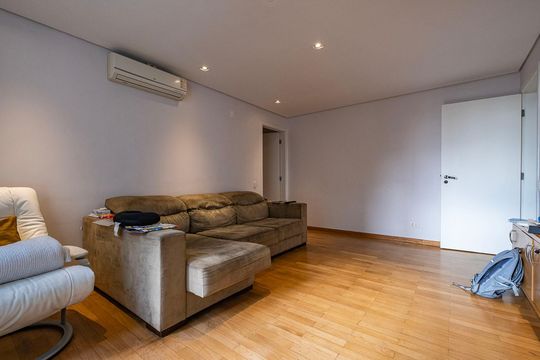 Sala 2 de apartamento à venda com 3 quartos, 240m² em Jardim Europa, São Paulo