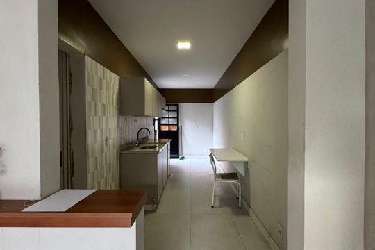 Sala de casa de condomínio à venda com 3 quartos, 90m² em São Francisco Xavier, Rio de Janeiro